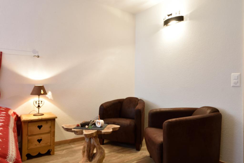 Hotel Les Mélèzes Haudères Habitación foto