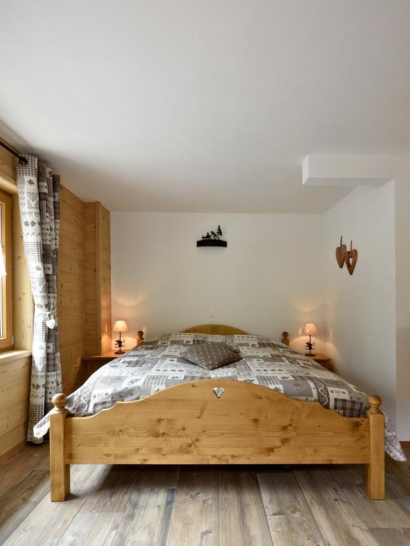 Hotel Les Mélèzes Haudères Habitación foto